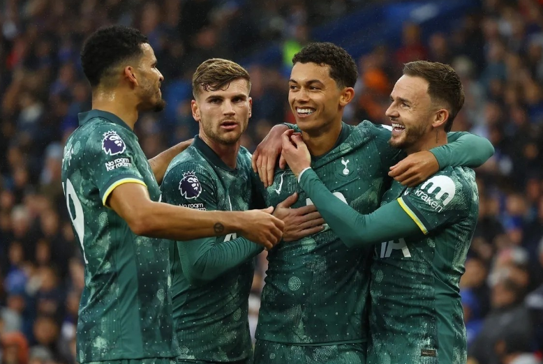 他们不仅关 他们不仅关